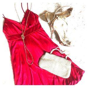 Red dress 🔥💃🏼